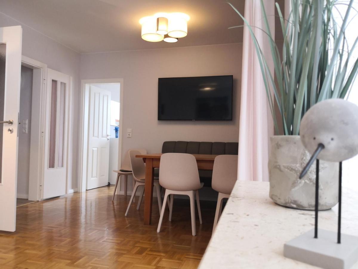 Ferienwohnung Fuer Grosse Familien Im Haus Akunak Busum Exterior photo
