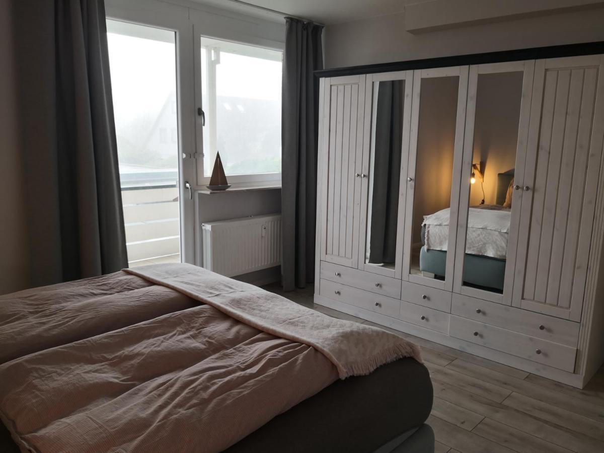 Ferienwohnung Fuer Grosse Familien Im Haus Akunak Busum Exterior photo
