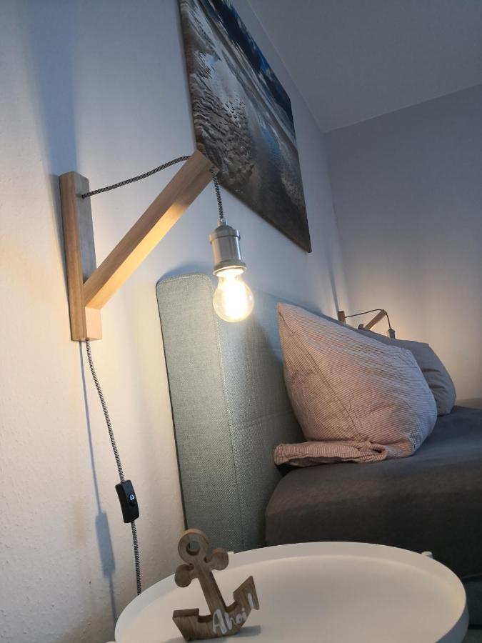 Ferienwohnung Fuer Grosse Familien Im Haus Akunak Busum Exterior photo