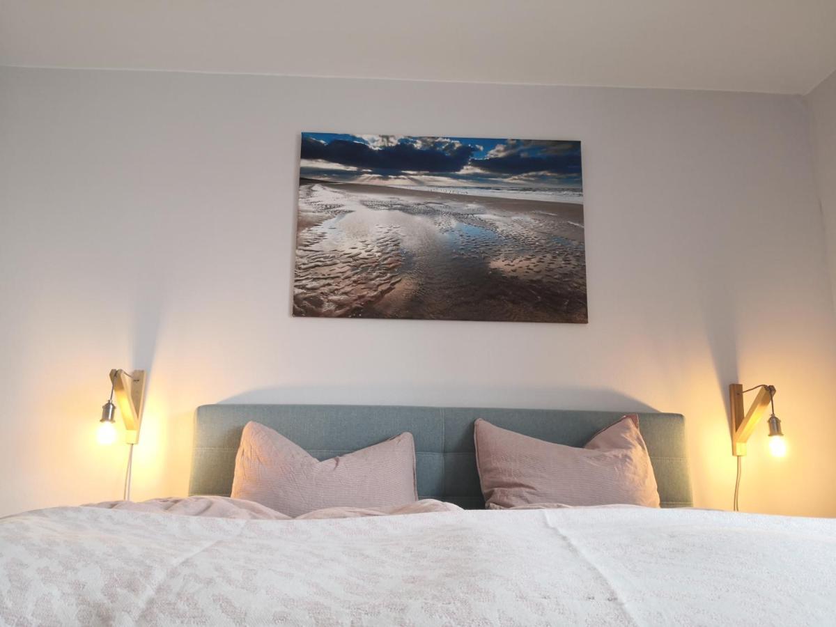 Ferienwohnung Fuer Grosse Familien Im Haus Akunak Busum Exterior photo