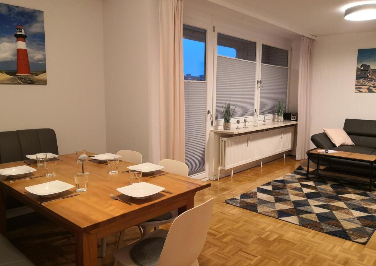 Ferienwohnung Fuer Grosse Familien Im Haus Akunak Busum Exterior photo