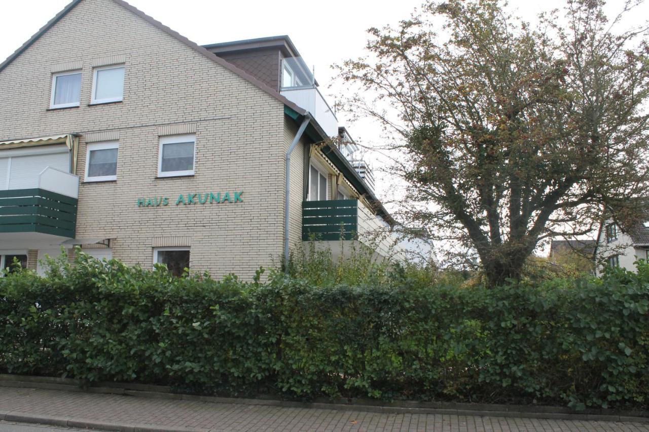Ferienwohnung Fuer Grosse Familien Im Haus Akunak Busum Exterior photo